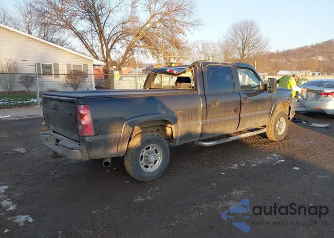 1GCGC13U93F220135: 43870414