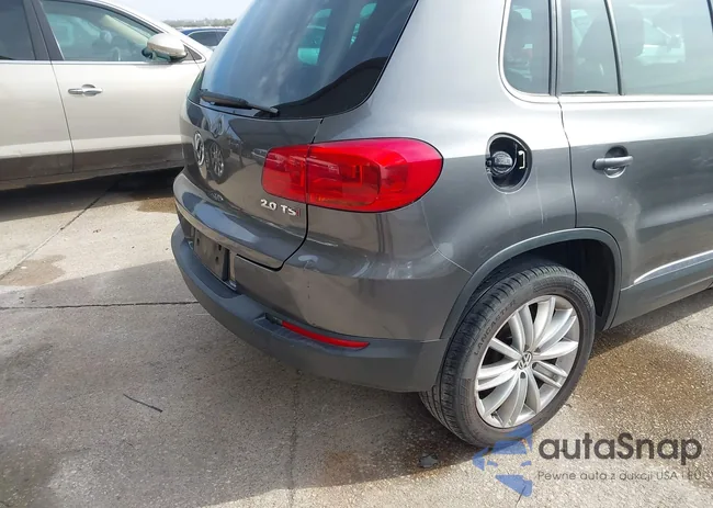 WVGAV3AX8EW542675: 43869808