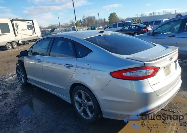 1FA6P0HD4E5352558: 43870881