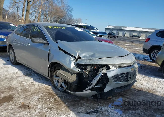 1G1ZB5ST0JF243143: 43870915