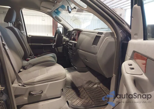 1D7HU18266S628893: 43870945