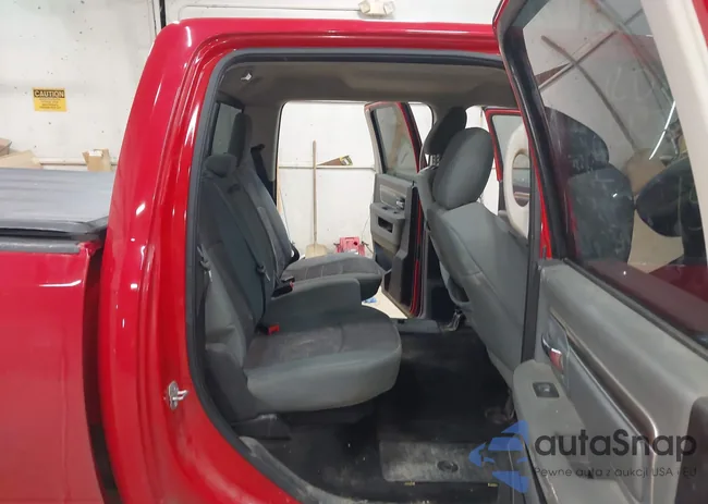 1C6RR7LT4FS611892: 43871182