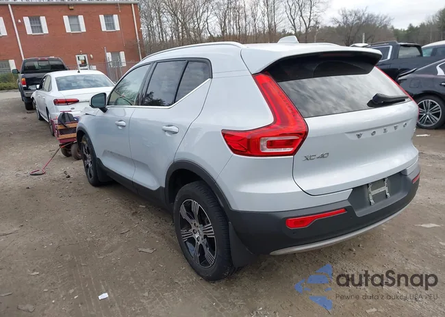 YV4162UL7N2708046: 43871280