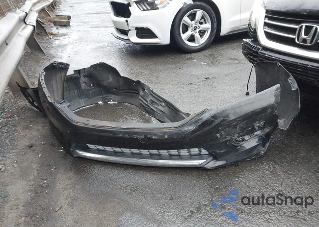 1HGCR2F83FA095542: 43871312