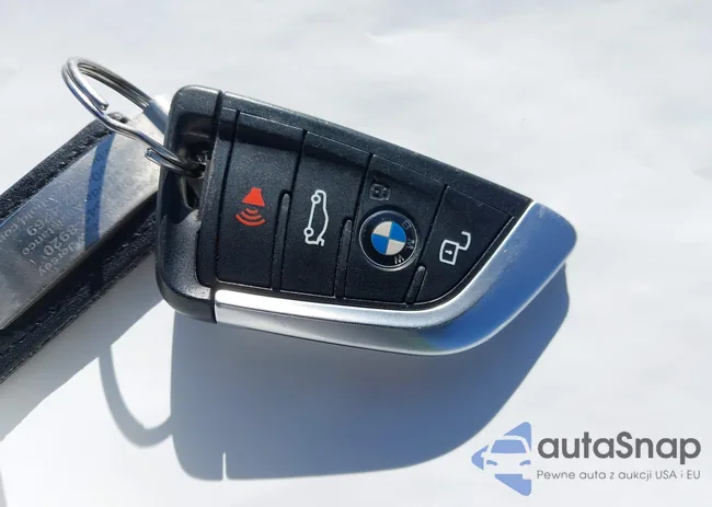 5UXTY9C08L9C59021: 43871321