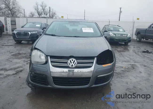 3VWRZ7AJ6AM014560: 43871410