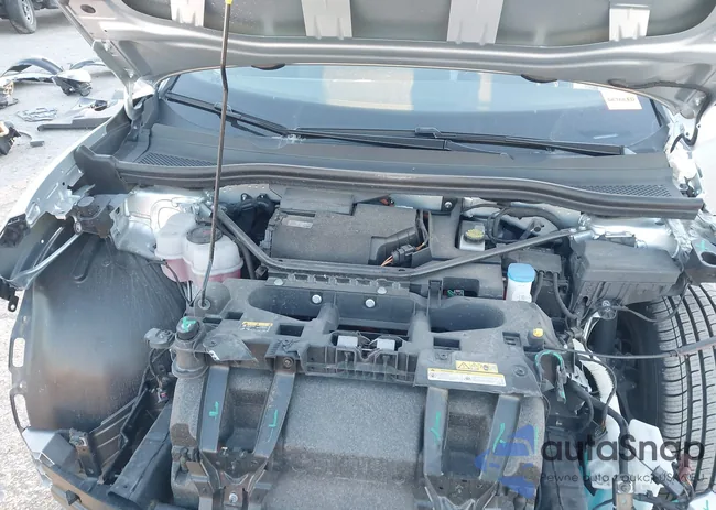 WVGRMPE2XNP067228: 43871458