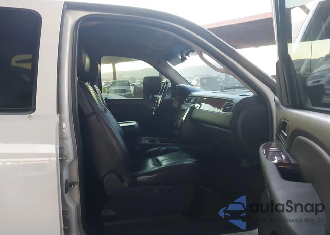 1GCHK23617F552395: 43870541