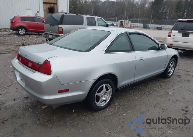 1HGCG3242XA001571: 43870547