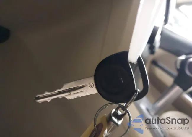 3GSALEE17AS594028: 43870567