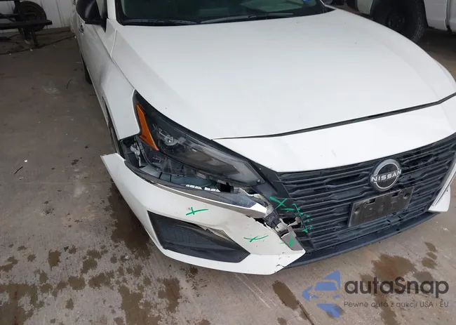 1N4BL4BV0RN355868: 43870652