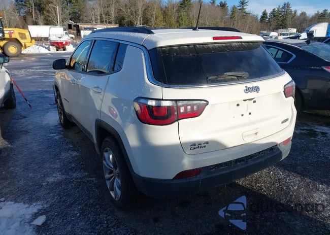 3C4NJDBB5JT144320: 43870673