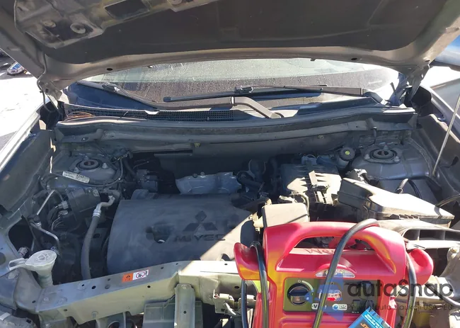 JA4AD3A38KZ035803: 43870770