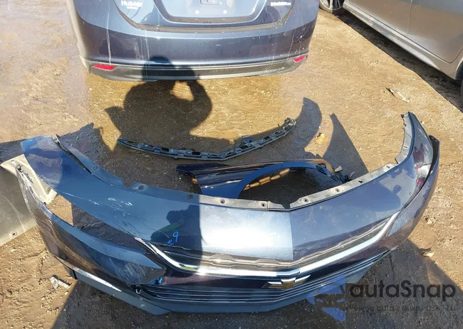 1G1ZB5ST3JF127029: 43872035