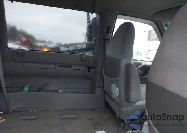 1GNEL19W9TB140090: 43872103