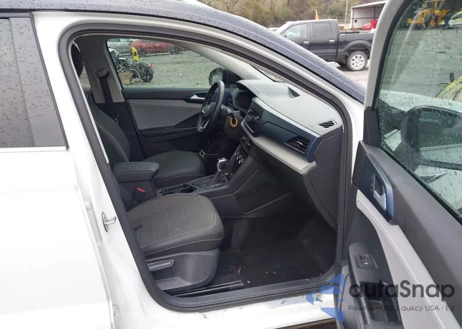 3VVEX7B26RM081302: 43872433