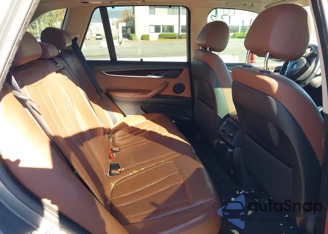 5UXKR2C56F0H40311: 43871592