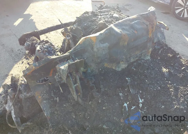 1FMJU1HT2NEA28627: 43871635