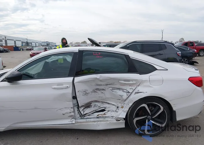 1HGCV1F3XMA042439: 43871715