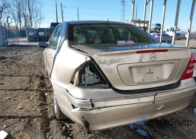 WDBRF61J42E005710: 43873081