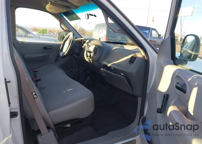 1FTRX18W0YKA42198: 43873196