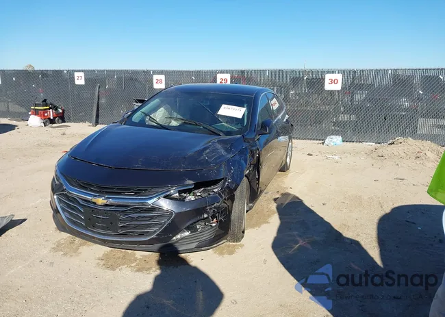 1G1ZD5ST1PF243820: 43873271