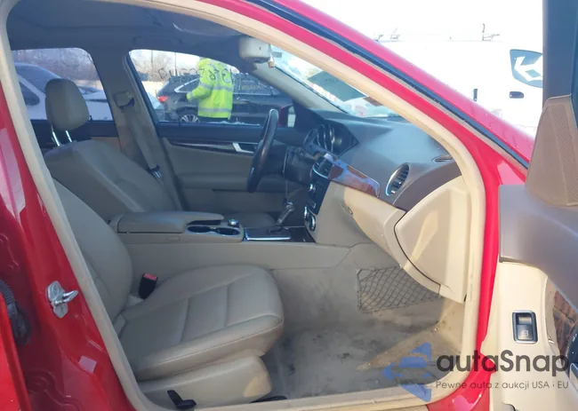 WDDGF8AB1DR291403: 43873340