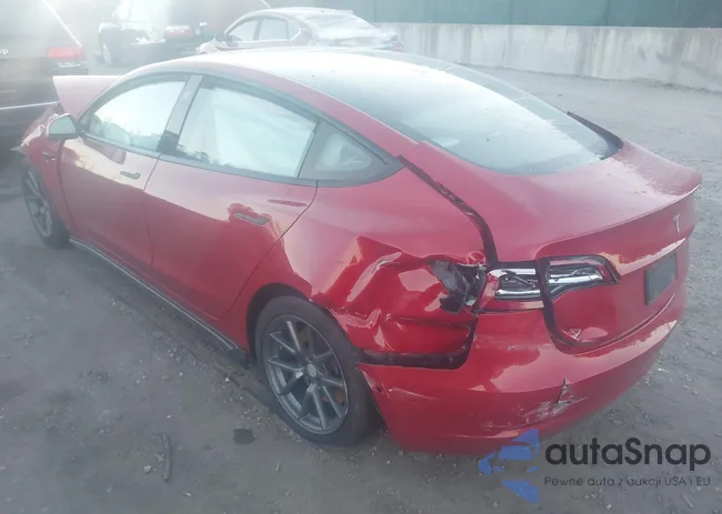 5YJ3E1EB3NF197866: 43873385