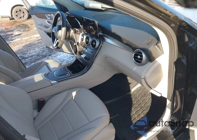 W1N0G8EB1MV322507: 43873431