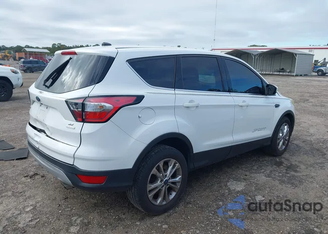 1FMCU0GD0HUC68427: 43872580