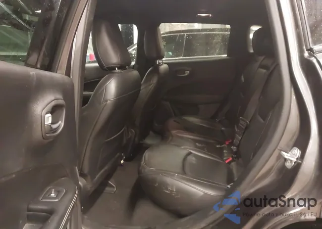 3C4NJCEBXMT593812: 43872769