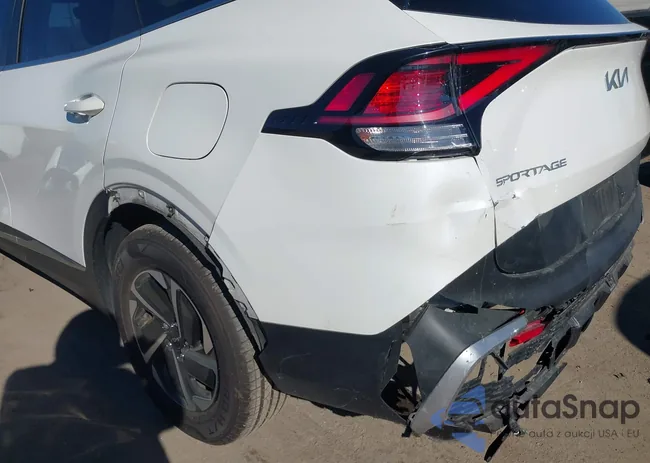 KNDPU3DG3R7124666: 43872834