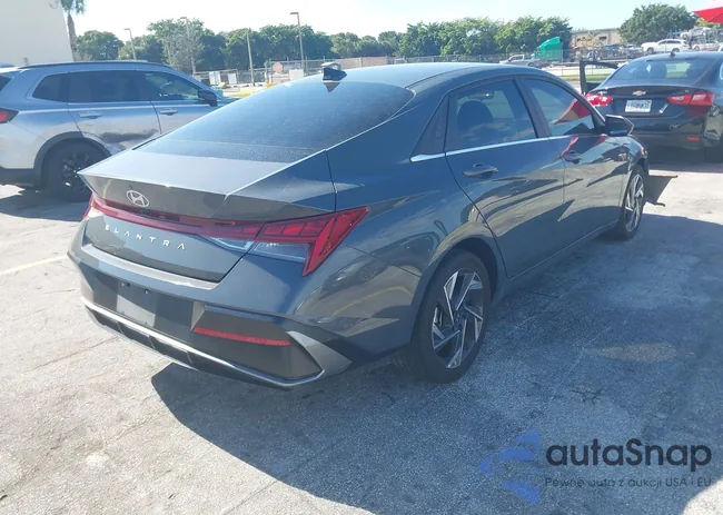 KMHLS4DG0SU923902: 43874032