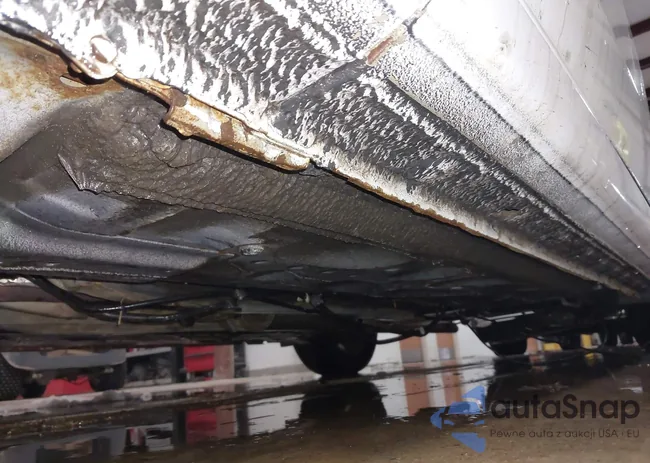 1HGCP2F69BA121205: 43874086