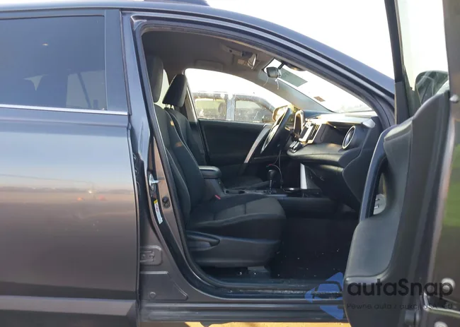 JTMZFREVXHJ700497: 43874105