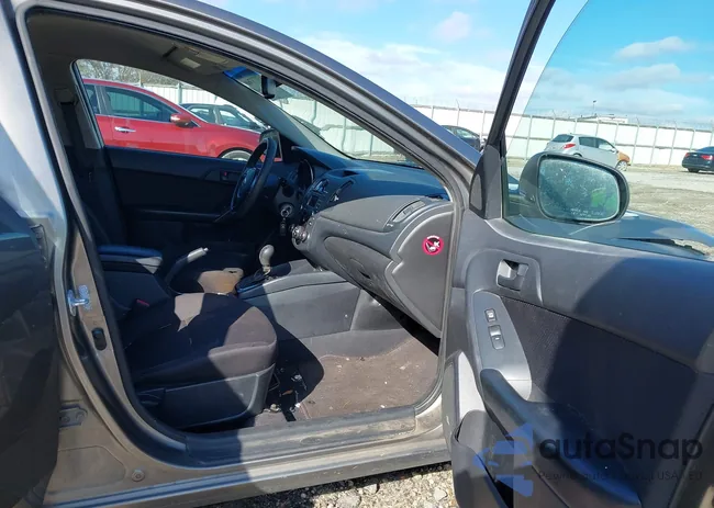 KNAFU4A20C5483032: 43873760