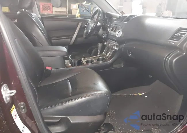 5TDBK3EH5CS173775: 43875145