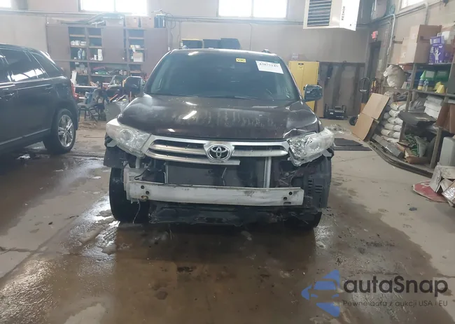 5TDBK3EH5CS173775: 43875145