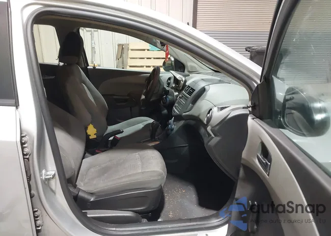 1G1JA5SH1D4150613: 43875285