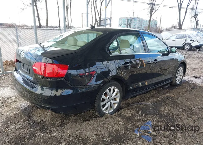 3VWD17AJ5EM383238: 43875440