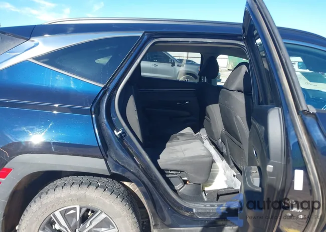 KM8JBCD14RU211352: 43874576