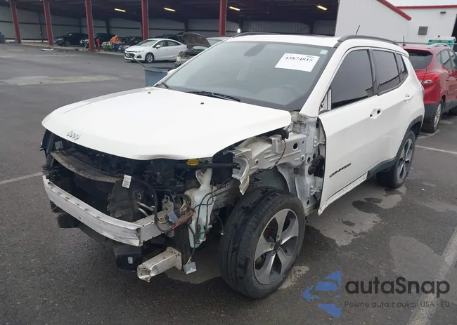 3C4NJDBB3JT126852: 43874815