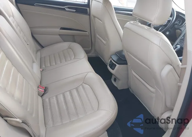 3FA6P0HD0GR354808: 43875978