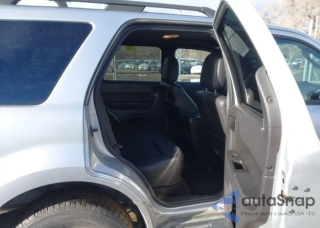 1FMCU0DG3AKD27325: 43876024