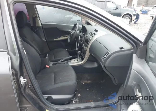 2T1BU4EEXBC688929: 43876273