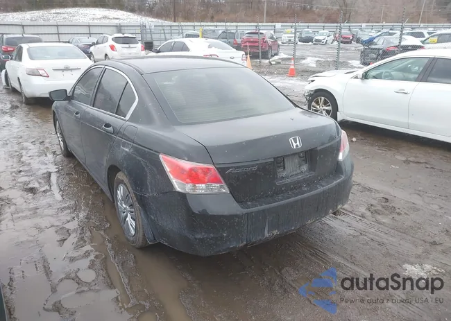 1HGCP2F37AA144602: 43876326