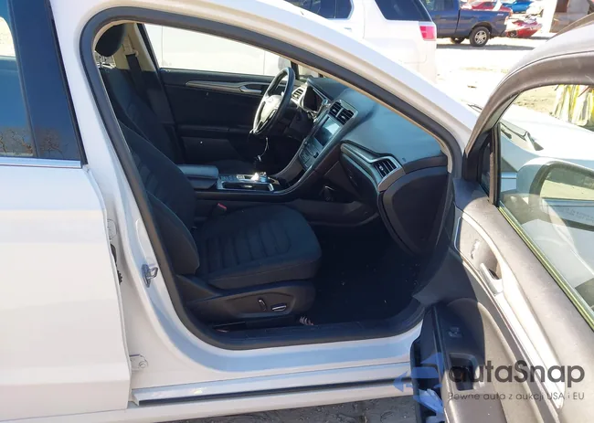 3FA6P0LU1KR208000: 43875608