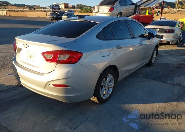 1G1BC5SM8K7148879: 43875816