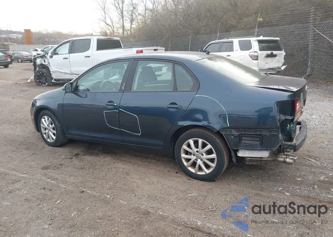 3VWRZ7AJ1AM120429: 43876874