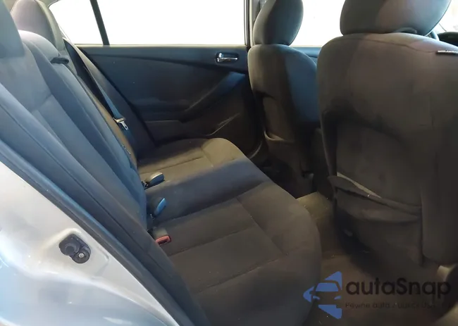 1N4AL2AP3BC104086: 43876923